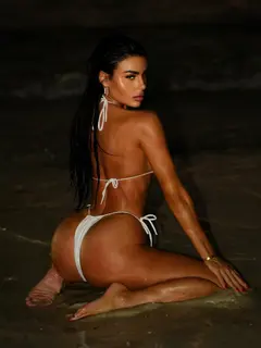 Vika escort in Istanbul